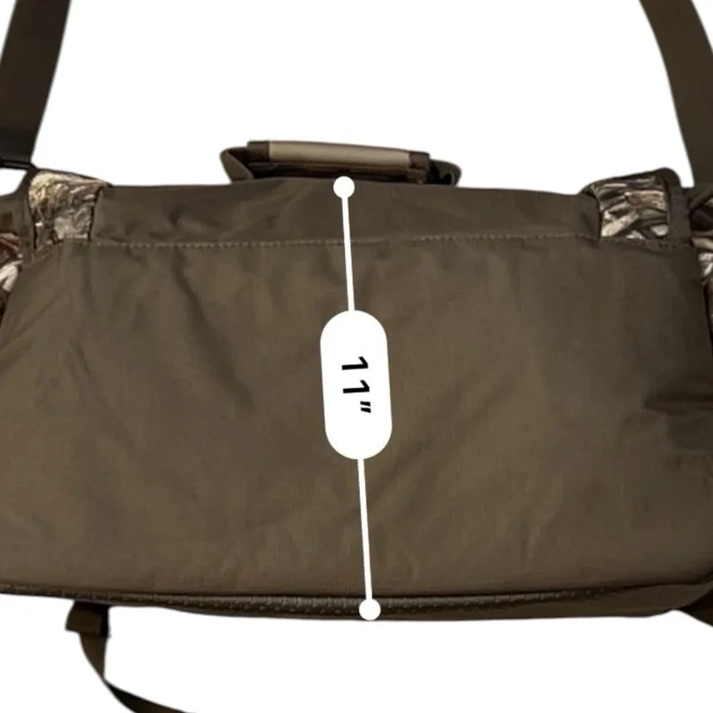 GAME WINNER in Realtree Xtra Camouflage Hunting Gear Shoulder Game Bag Tactical